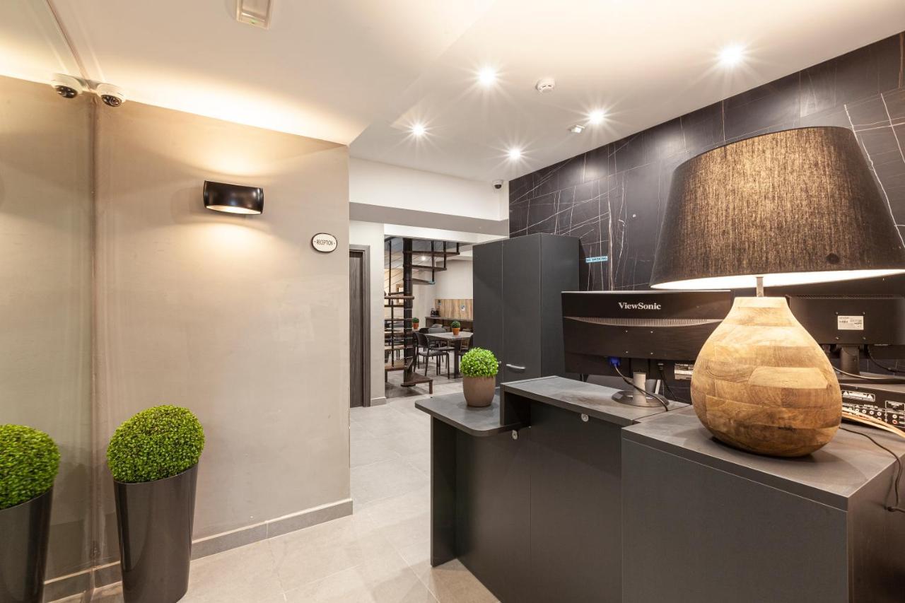 Charming,Comfortable And Centrally Located Group Accomodation Gzira Bagian luar foto