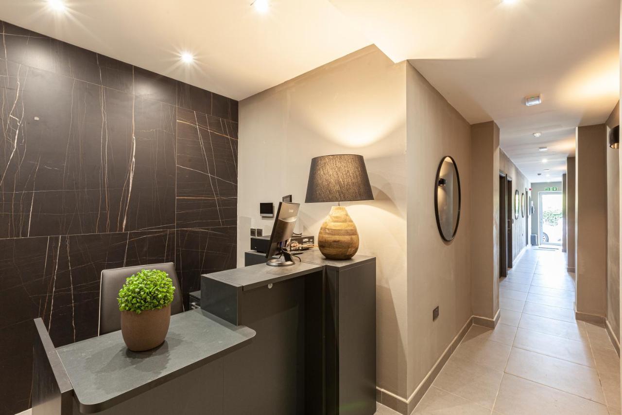 Charming,Comfortable And Centrally Located Group Accomodation Gzira Bagian luar foto